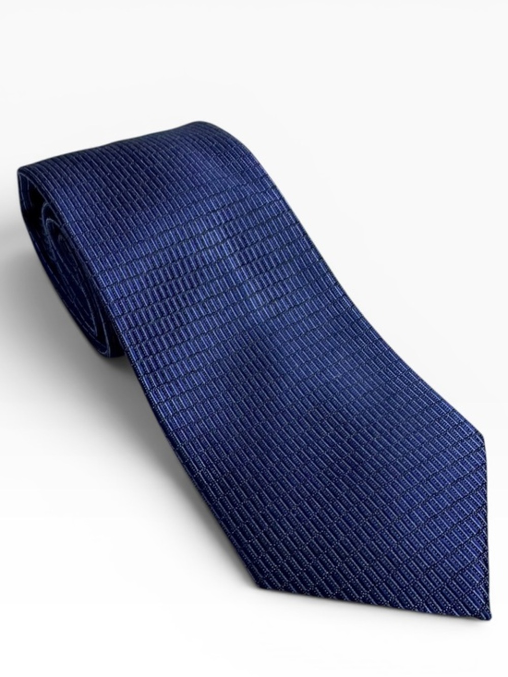 Jos A Bank Traveler Blue Geometric Textured Stain Resistant Silk Tie Mens